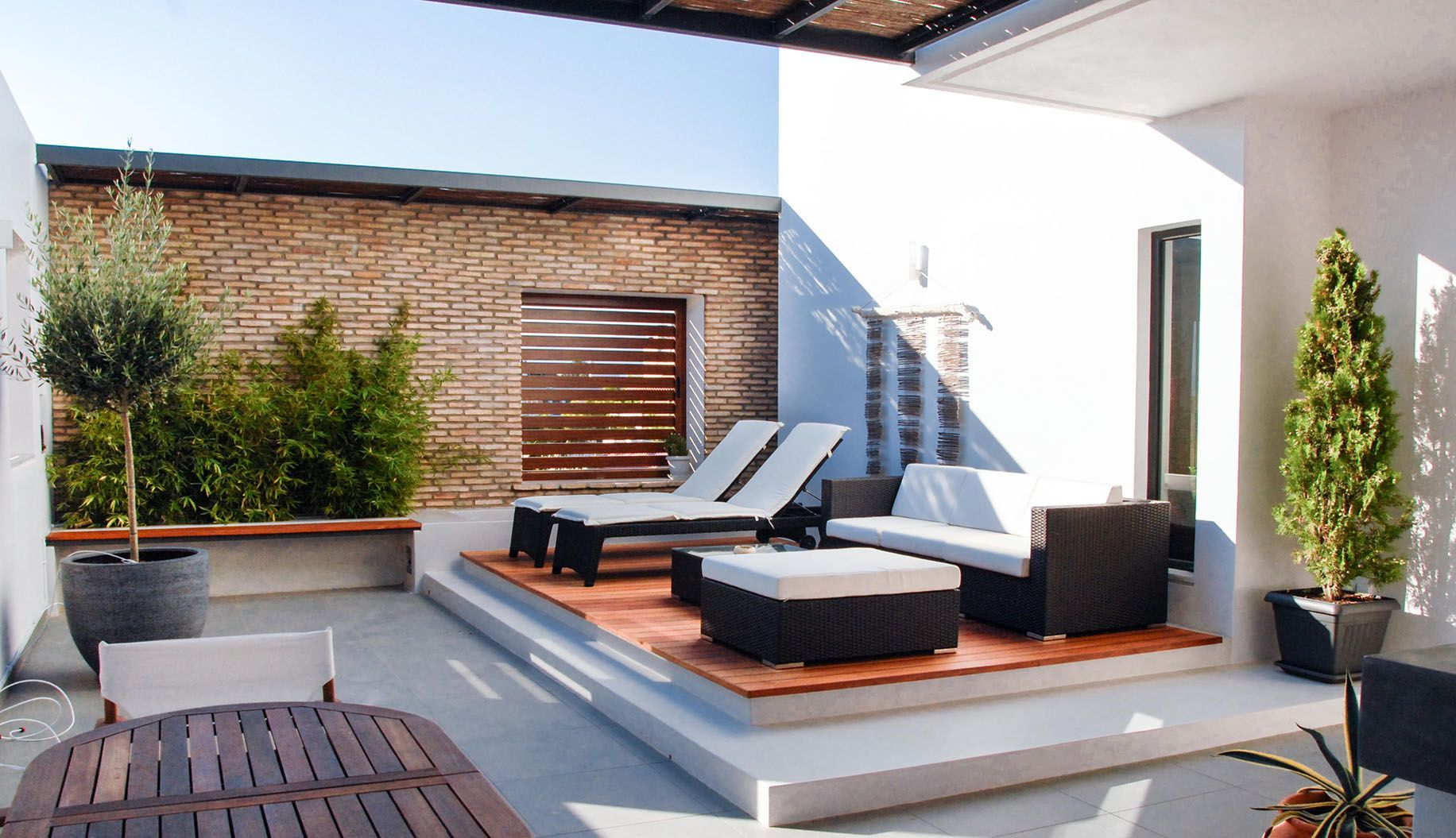 Agia Paraskevi Miaouli Kataskevi Katoikias - Loukas Mitsonis Architects.jpg